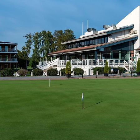 First Hotel Lindoe Park Vallentuna Zewnętrze zdjęcie