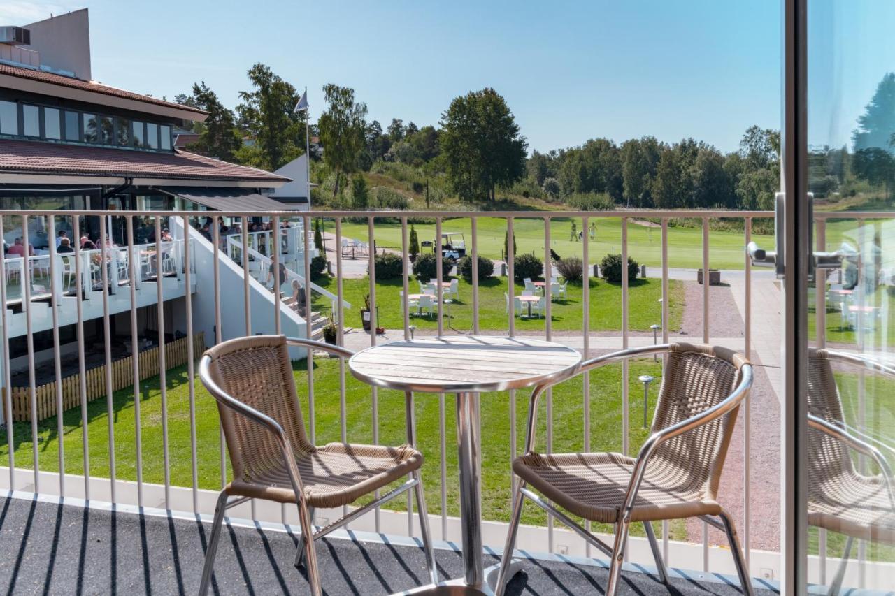 First Hotel Lindoe Park Vallentuna Zewnętrze zdjęcie