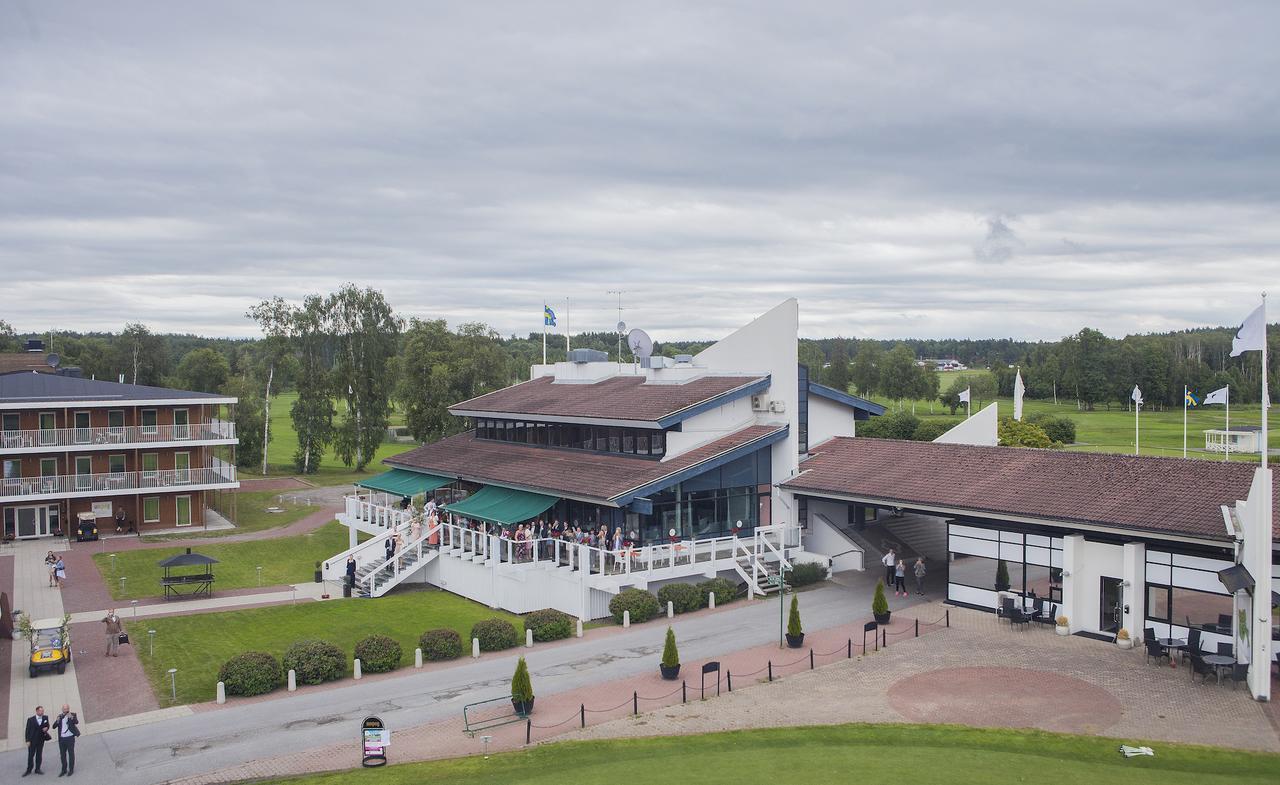 First Hotel Lindoe Park Vallentuna Zewnętrze zdjęcie